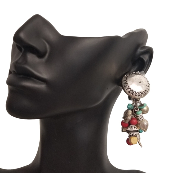 VINTAGE NATIVE AMERICAN STERLING SILVER & HANDPAINTED WOOD BEAD CLIP ON EARRINGS - Picture 2 of 5